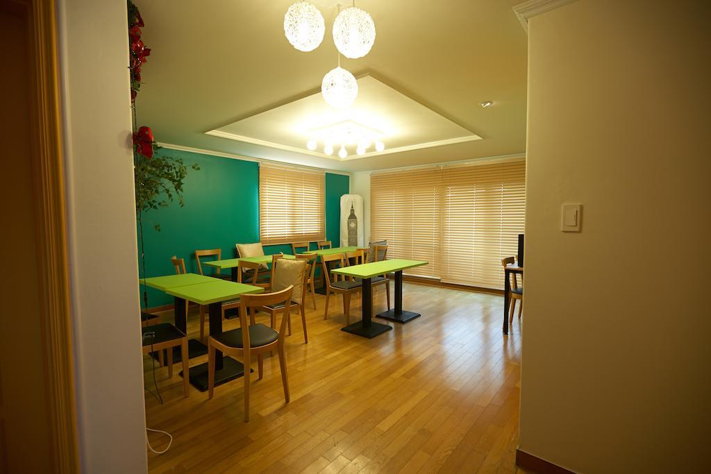 Moon Hostel Szöul Kültér fotó