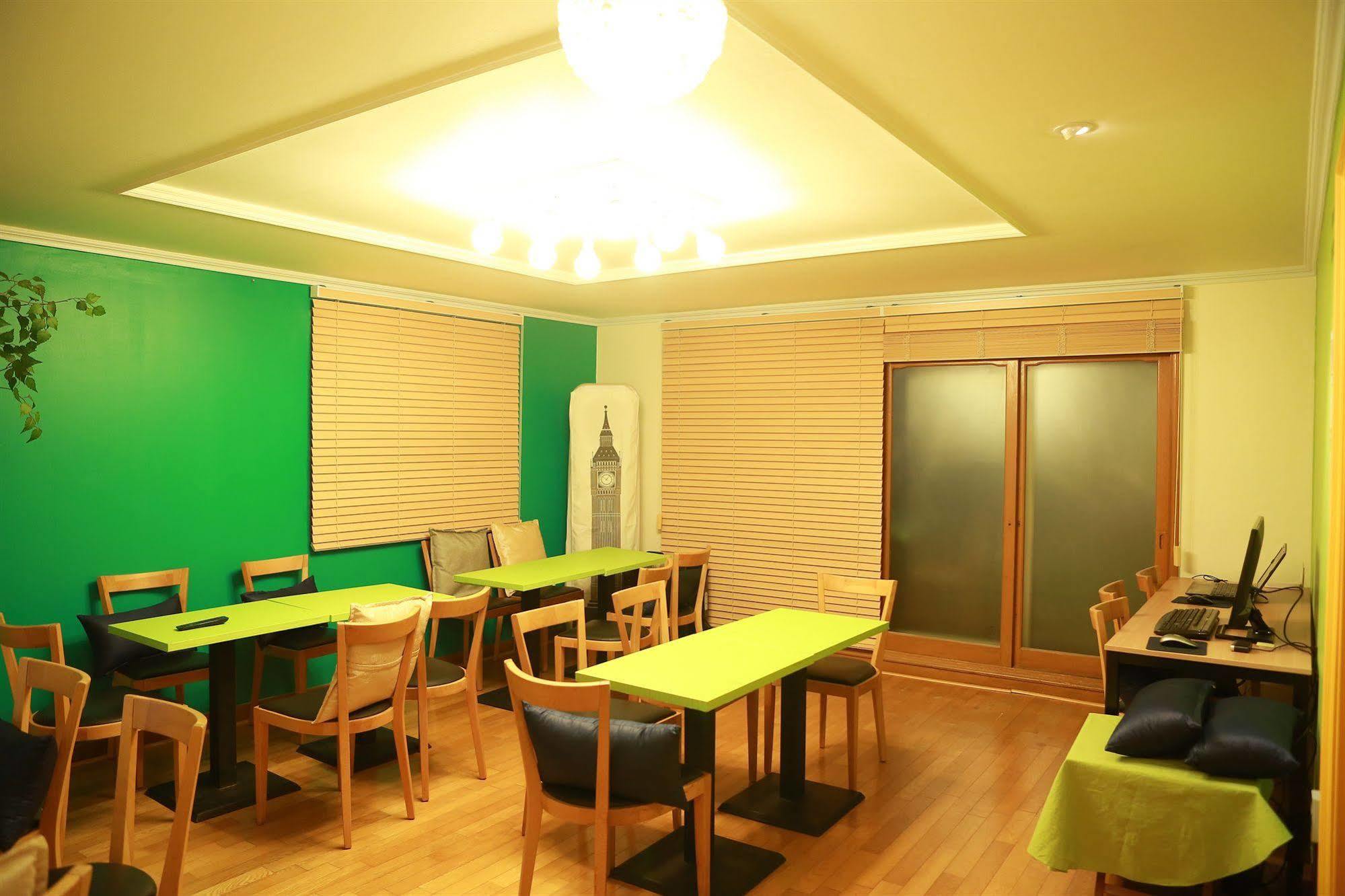 Moon Hostel Szöul Kültér fotó